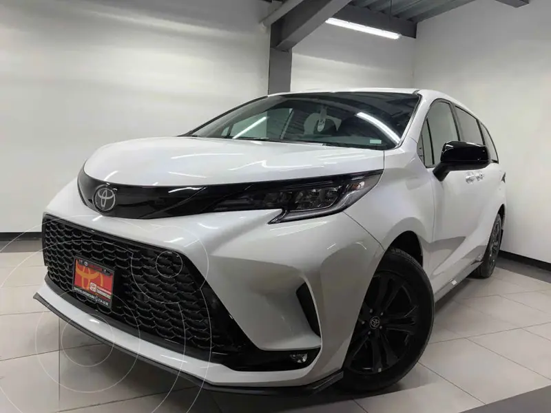 Foto Toyota Sienna HEV XSE usado (2026) color Blanco precio $1,039,000