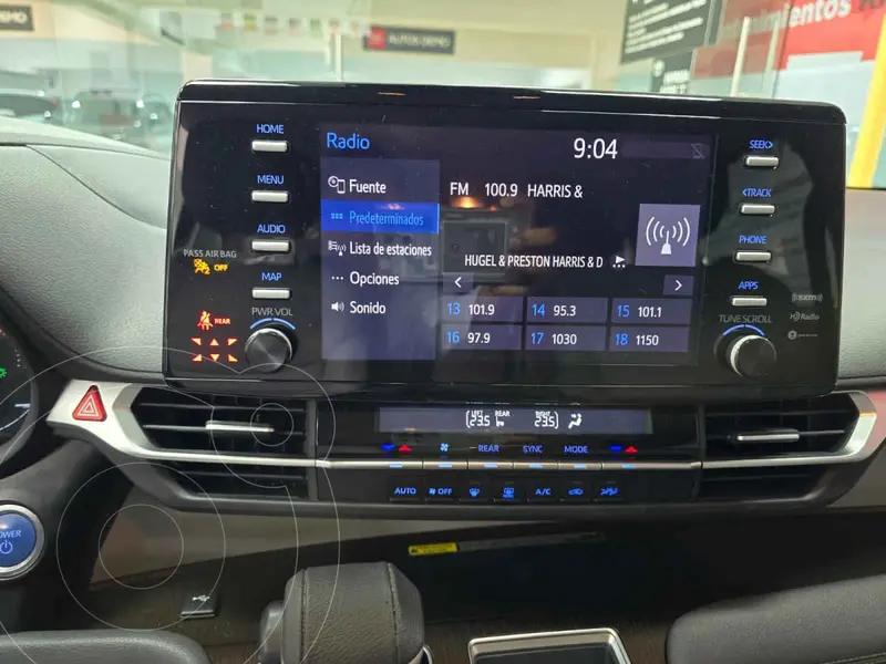 toyota sienna-hev