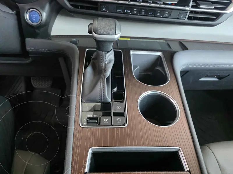 toyota sienna-hev
