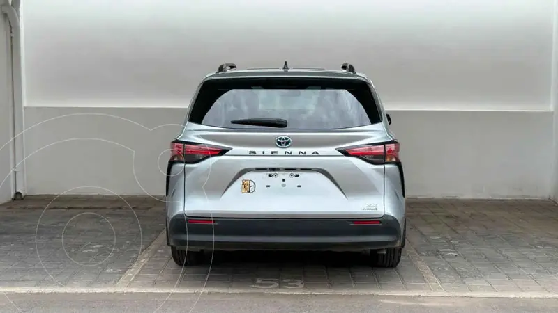 toyota sienna-hev