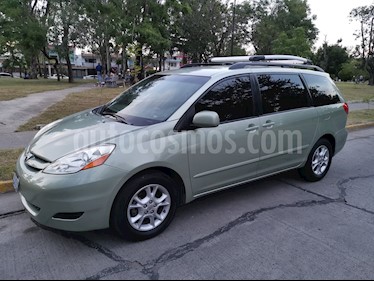 foto Toyota Sienna CE 3.3L usado (2006) color Verde precio $130,000