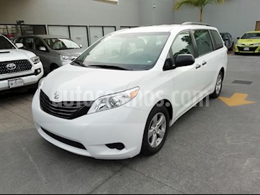 Foto venta Auto Seminuevo Toyota Sienna CE 3.5L (2016) color Blanco precio $342,000