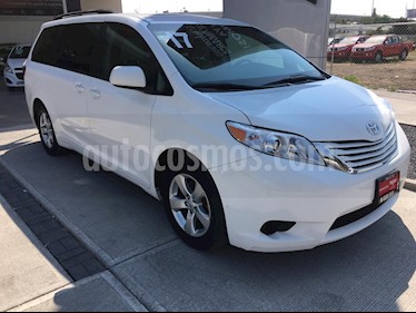 foto Toyota Sienna LE 3.3L usado (2017) color Blanco precio $465,000