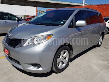 foto Toyota Sienna LE 3.5L usado (2013) color Plata precio $269,000