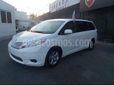 Foto venta Auto Seminuevo Toyota Sienna LE 3.5L (2016) color Blanco precio $354,000