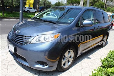 foto Toyota Sienna LE 3.5L usado (2015) color Azul precio $315,000