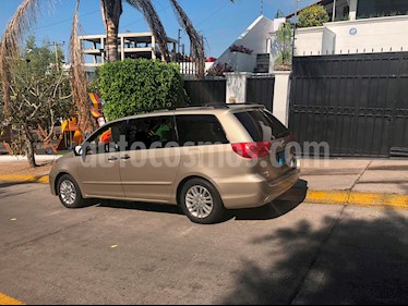 foto Toyota Sienna LE 3.5L usado (2008) color Bronce precio $130,000
