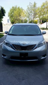 Toyota Sienna LE 3.5L usado (2014) color Gris precio $260,000