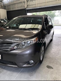 Foto Toyota Sienna Limited 3.5L usado (2011) color Gris Oscuro precio $249,000