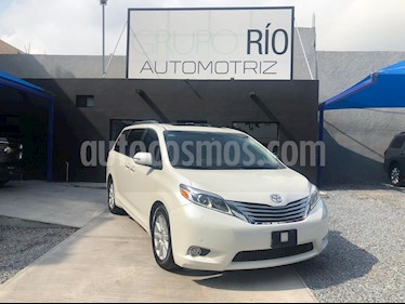 Foto Toyota Sienna Limited 3.5L usado (2017) color Blanco precio $570,000