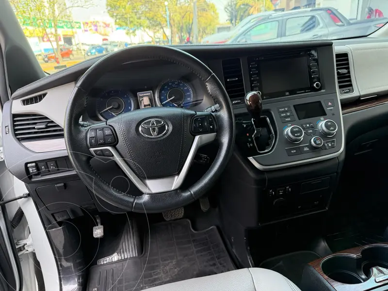 toyota sienna