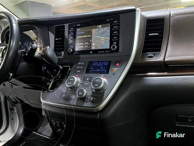 toyota sienna