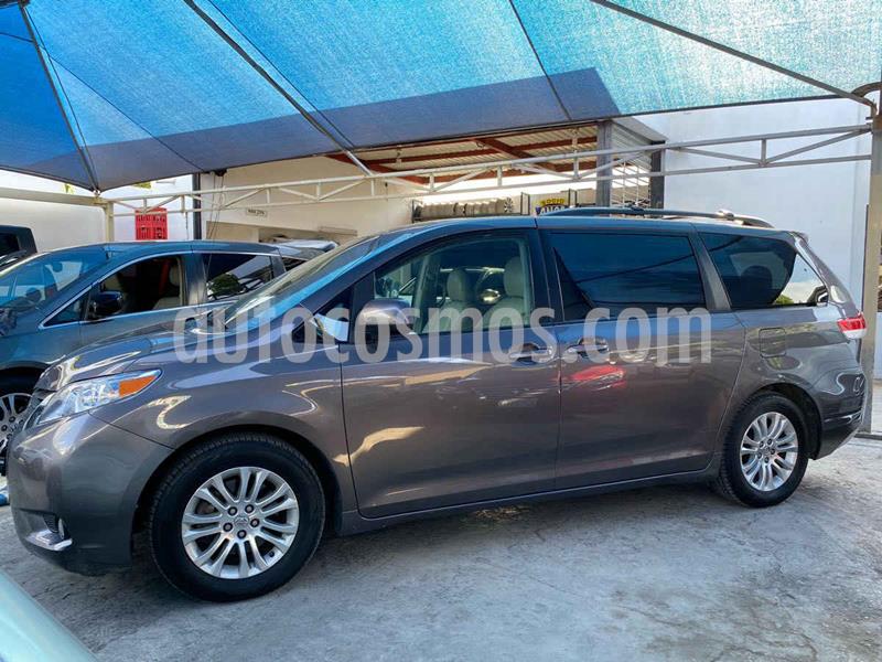 foto Toyota Sienna XLE 3.5L Piel usado (2014) color Gris precio $289,900