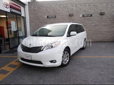 Toyota Sienna 5P XLE TA BA BL CONSOLA EN TOLDO RA-17 usado (2013) color Blanco precio $260,000