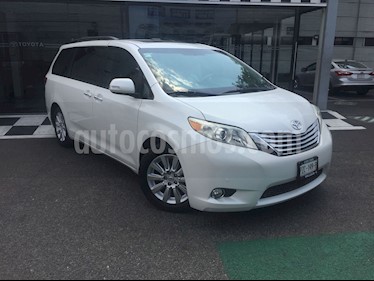 Toyota Sienna Limited 3.5L usado (2013) color Blanco precio $308,000