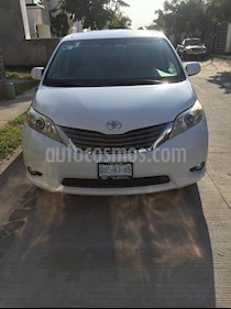Toyota Sienna XLE 3.5L usado (2012) color Blanco precio $211,000
