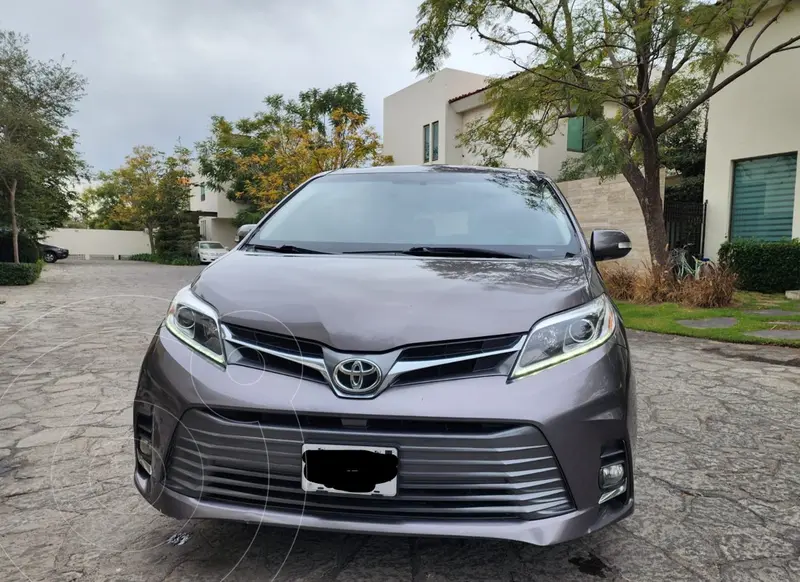 toyota sienna