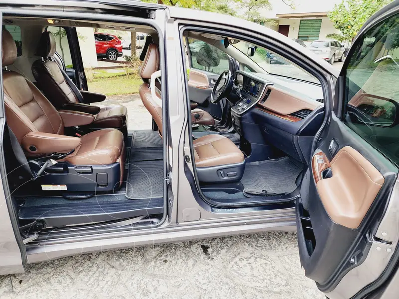 toyota sienna