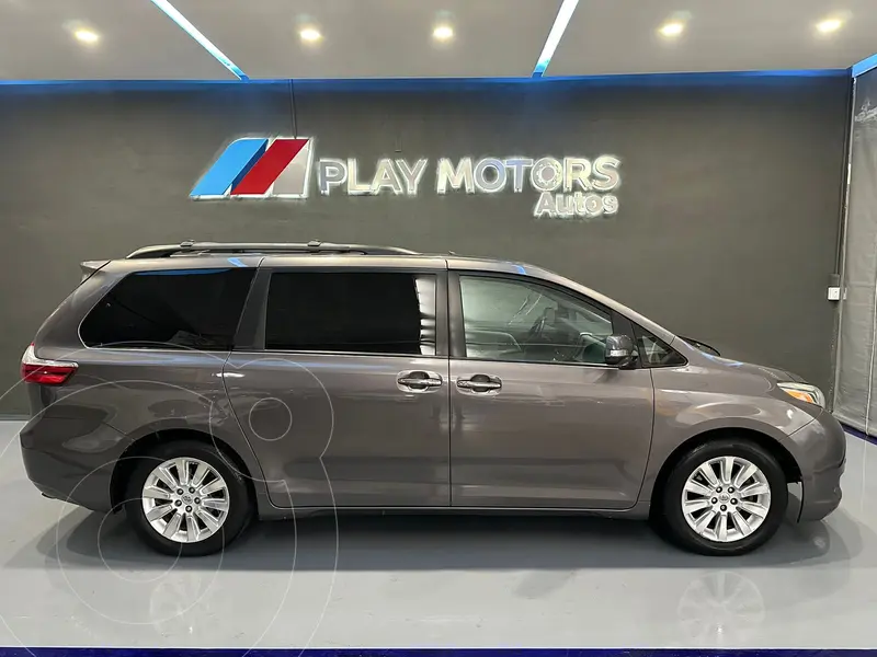 Foto Toyota Sienna Limited usado (2016) color Gris financiado en mensualidades(enganche $82,250 mensualidades desde $6,850)