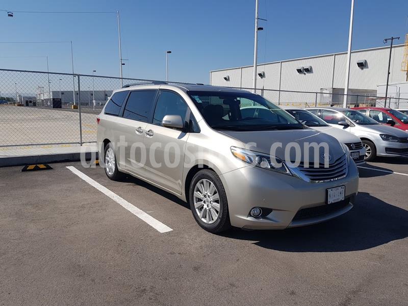 Toyota Sienna Limited 3.3L usado (2017) color Gris precio $430,000