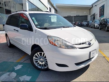foto Toyota Sienna LE 3.3L usado (2006) color Blanco precio $105,000