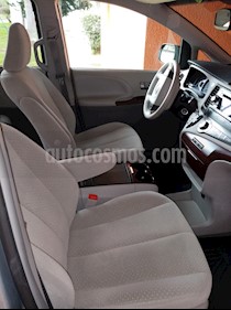 Toyota Sienna XLE 3.5L usado (2014) color Gris precio $310,000