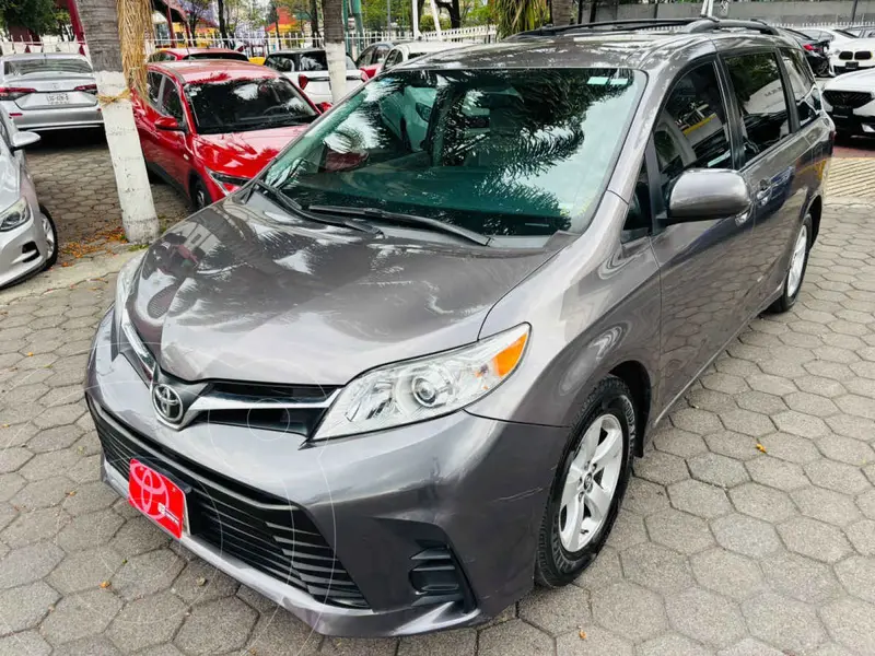 Foto Toyota Sienna LE usado (2020) color Gris financiado en mensualidades(enganche $107,231 mensualidades desde $9,525)