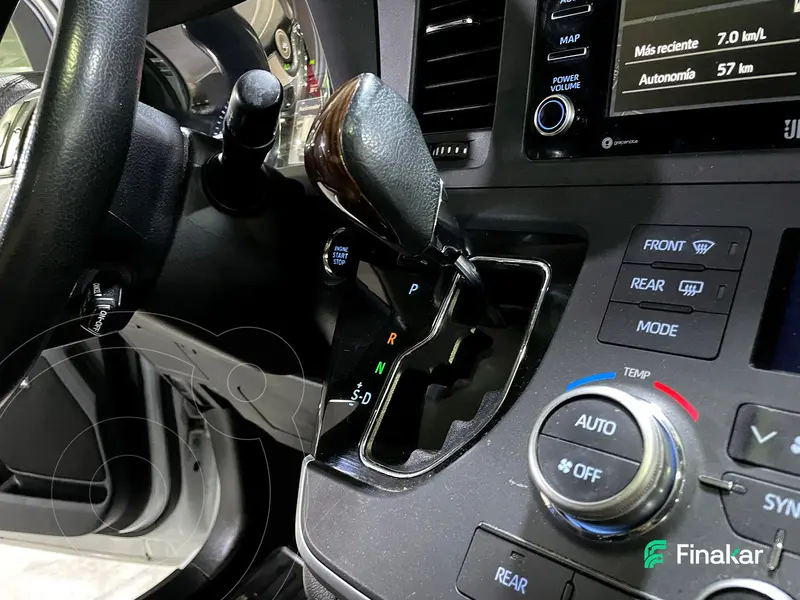 toyota sienna