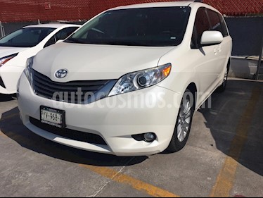 foto Toyota Sienna XLE 3.5L usado (2017) color Plata precio $442,000