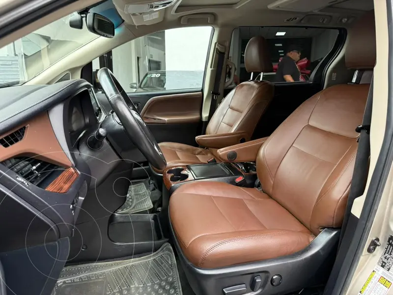 toyota sienna