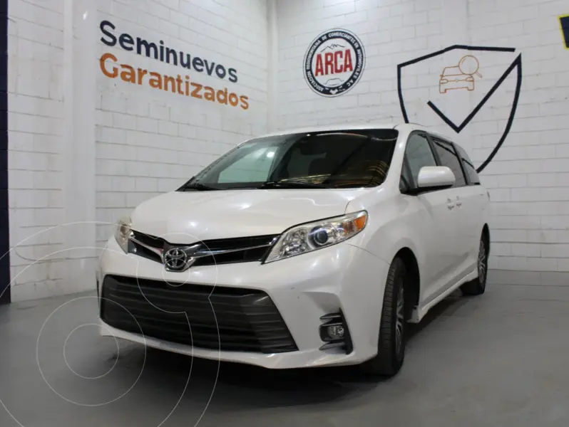 Foto Toyota Sienna XLE Piel usado (2020) color Blanco precio $539,000