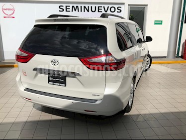Toyota Sienna LE 3.5L usado (2017) color Blanco Perla precio $569,000