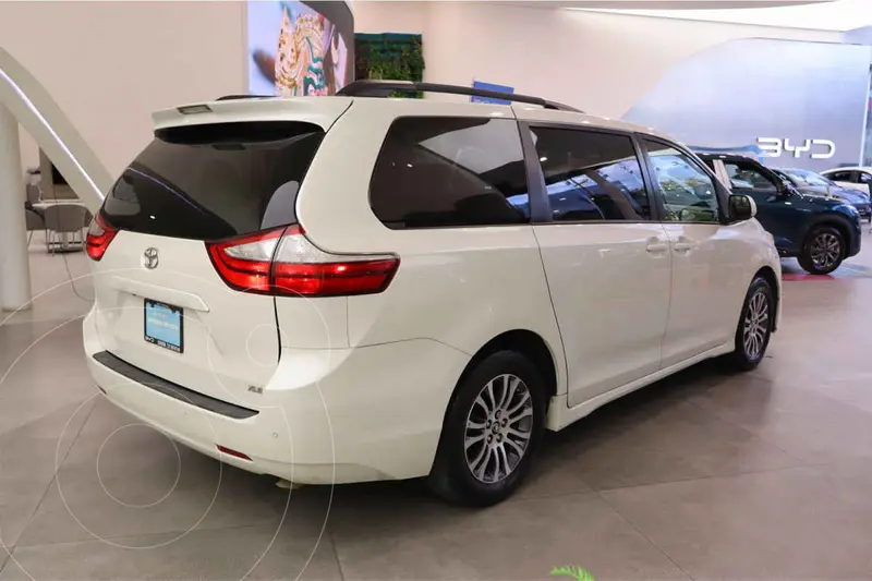 toyota sienna