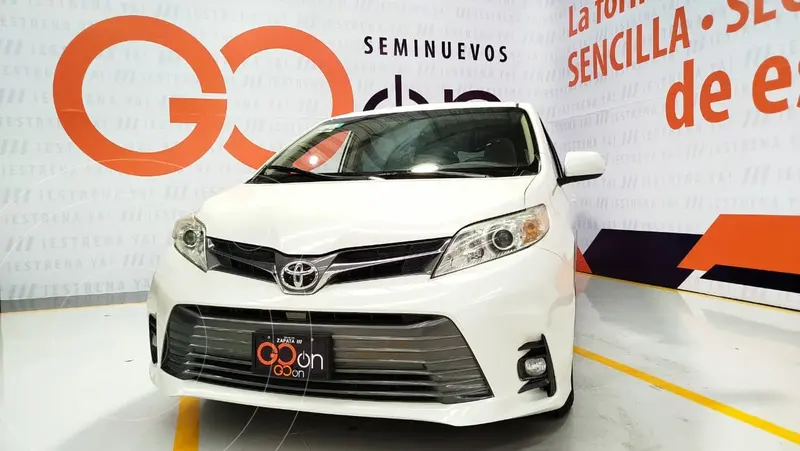 Foto Toyota Sienna XLE 3.5L usado (2019) color Blanco financiado en mensualidades(enganche $114,178 mensualidades desde $8,731)