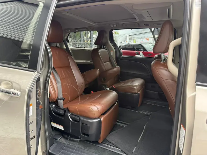 toyota sienna