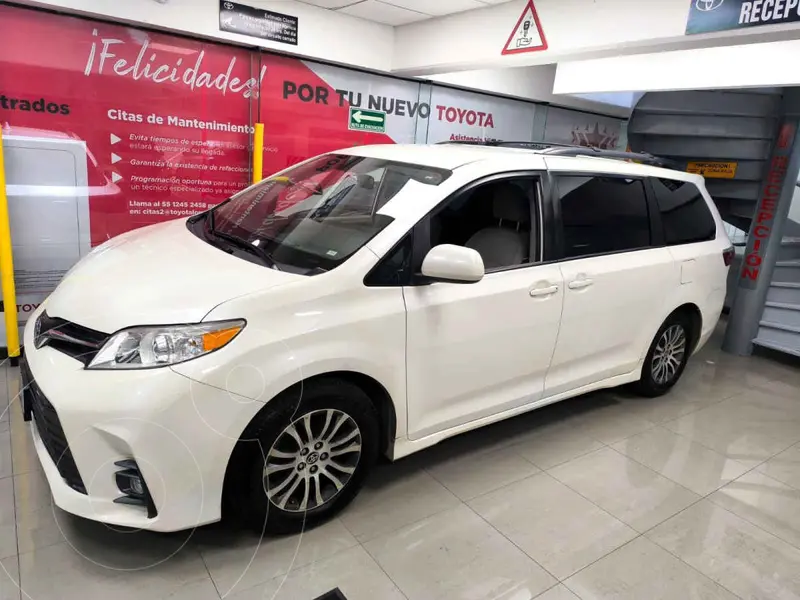 Foto Toyota Sienna XLE usado (2020) color Blanco financiado en mensualidades(enganche $99,000 mensualidades desde $9,766)