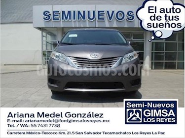 foto Toyota Sienna LE usado (2017) color Gris Oscuro precio $320,000