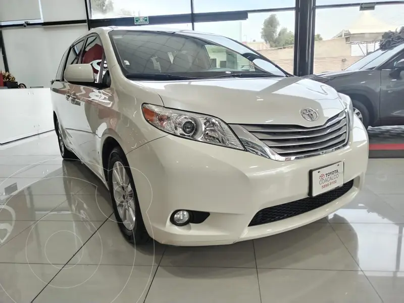 Foto Toyota Sienna XLE 3.5L Piel usado (2015) color Blanco precio $305,000