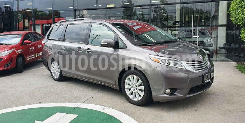 Toyota Sienna XLE 3.5L usado (2015) color Gris precio $339,000