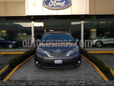 Toyota Sienna LIMITED usado (2017) color Gris precio $488,000
