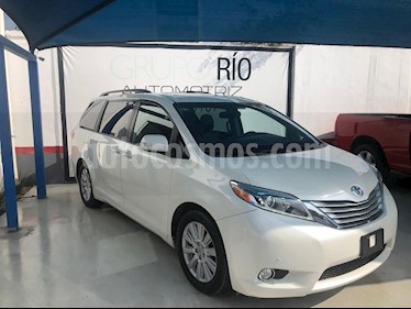 Toyota Sienna Limited 3.3L usado (2017) color Blanco precio $540,000