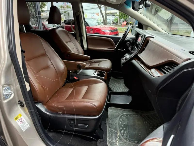 toyota sienna