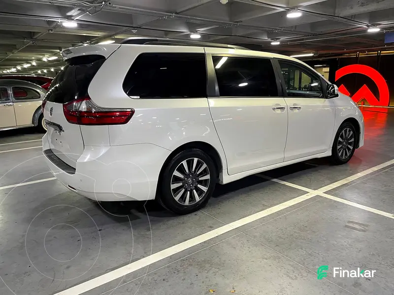 toyota sienna
