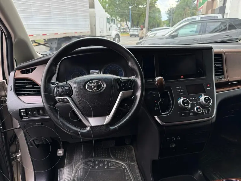 toyota sienna