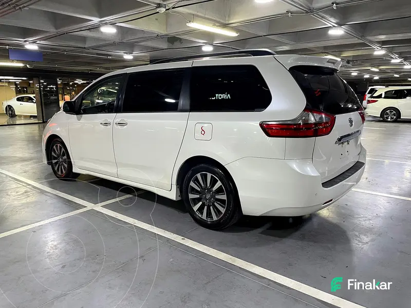 toyota sienna