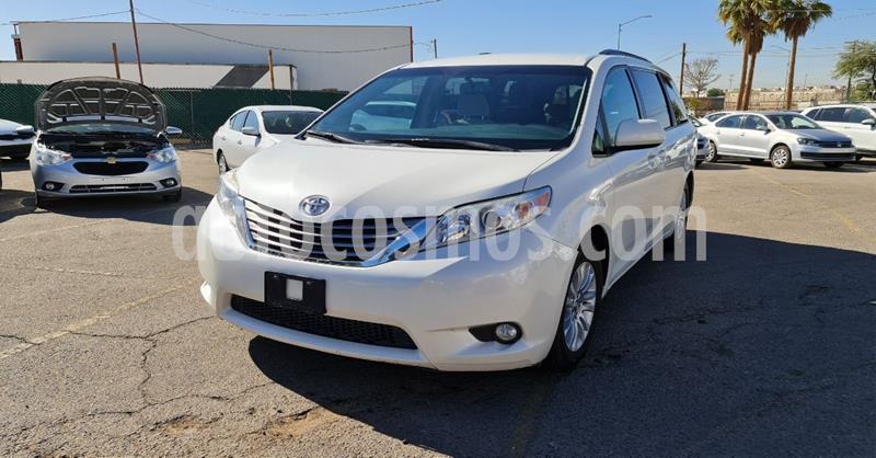 foto Toyota Sienna XLE 3.3L usado (2017) color Blanco precio $319,900