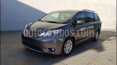 foto Toyota Sienna 5p XLE V6/3.5 Aut usado (2017) color Gris precio $359,900