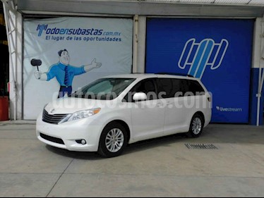 foto Toyota Sienna 5p XLE V6/3.5 Aut usado (2017) color Blanco precio $174,000