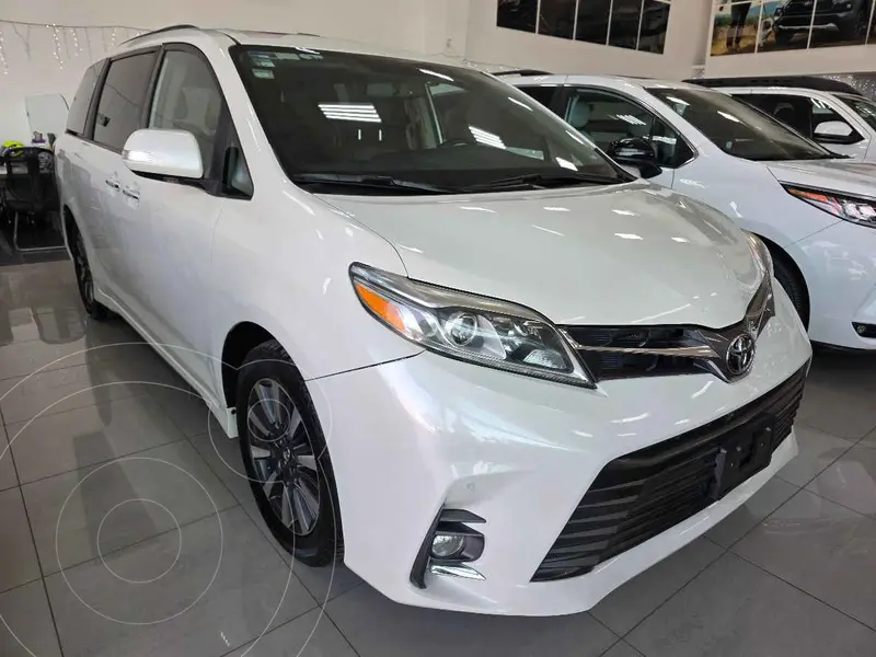 Foto Toyota Sienna Limited 3.5L usado (2019) color Blanco financiado en mensualidades(enganche $150,500 mensualidades desde $12,708)