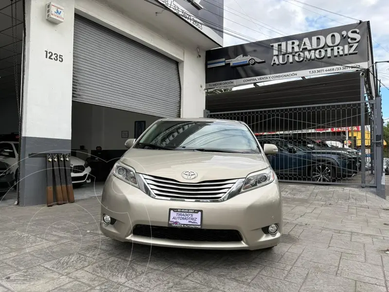 toyota sienna
